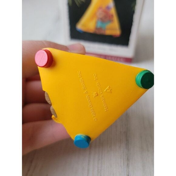 Hallmark bright 'n' sunny tepee crayola 1995 ornament Xmas decor - Picture 6 of 6
